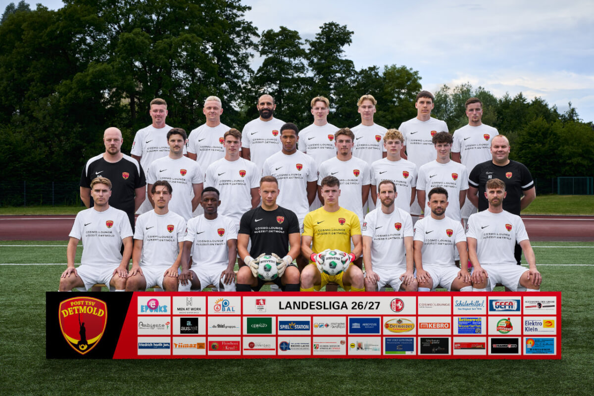 Post TSV Detmold - Herrenmannschaft I - Mannschaftsfoto mit Trainer und Sponsorentafel